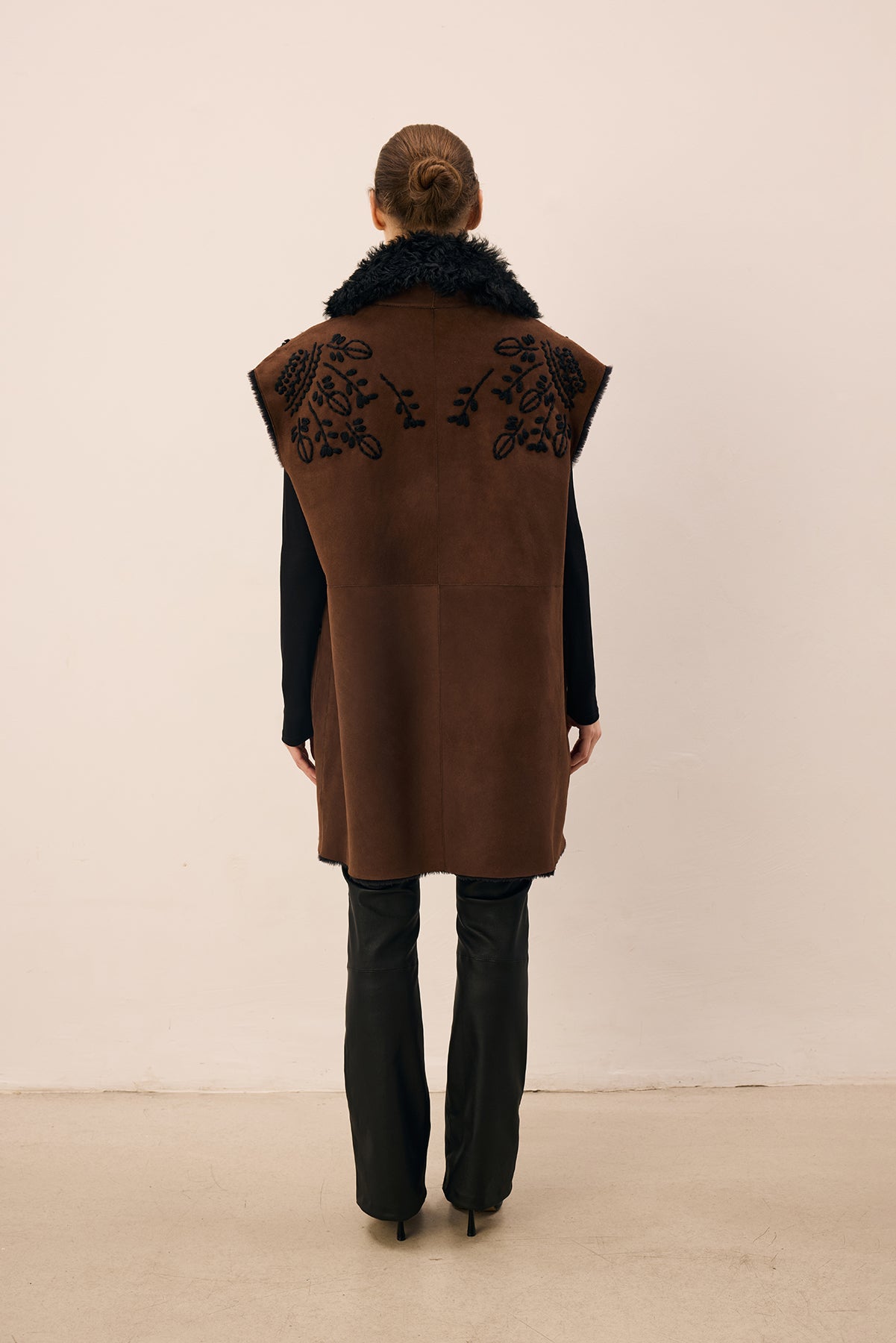 Cadenza Black/Brown Long Vest